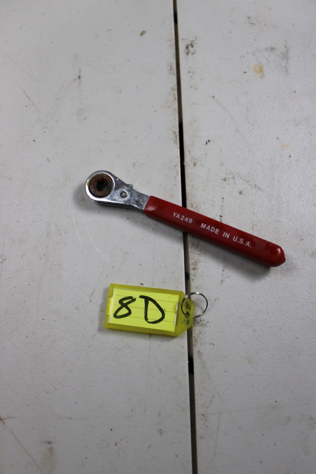 Blue Point YA249 5/16″ Short Side Post Battery Ratchet Wrench