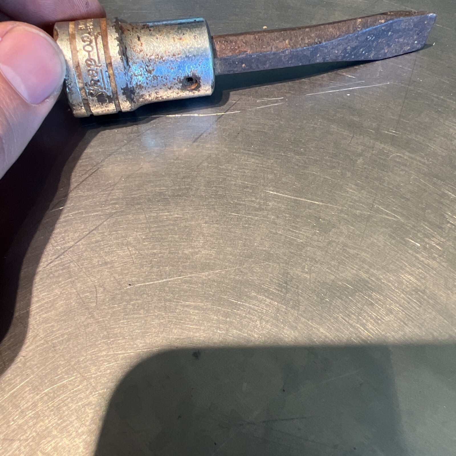 VINTAGE SNAP ON 1/2″ DRIVE FLAT TIP SOCKET DRIVER SW-284A