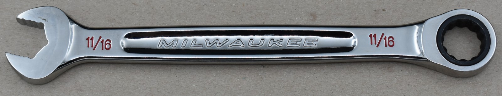 MILWAUKEE 45-96-9222, 11/16″ SAE, 12-POINT, MAX-BITE 144-POSITION RATCHETING WRE