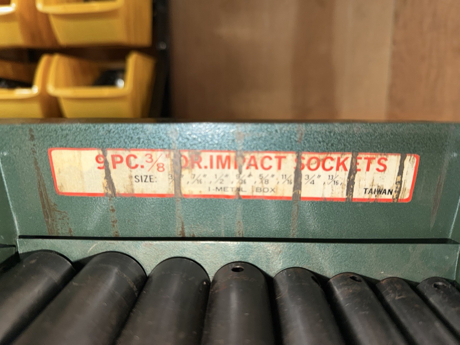 3/8 Impact Socket Set In metal Case 8 Piece