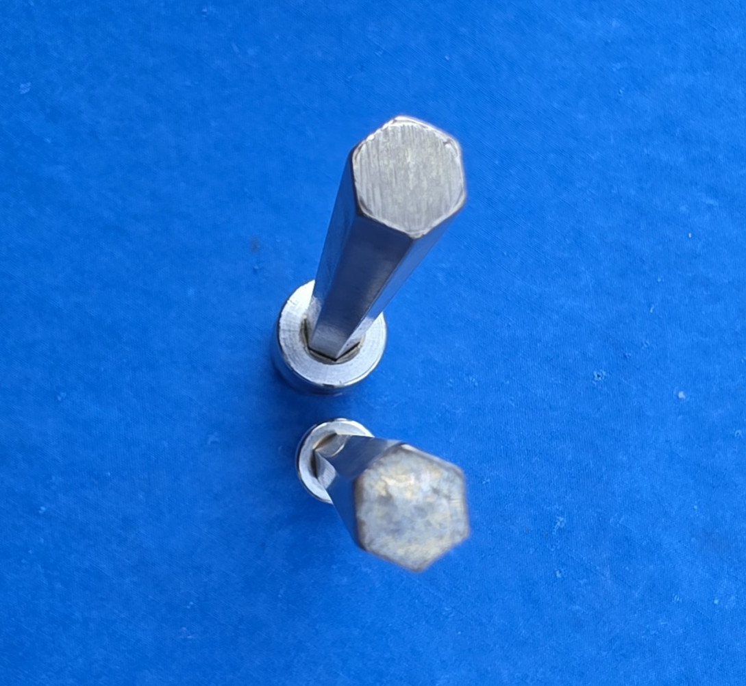 Snapon FAML10E & S6018 10mm Extra Long Hex Bit Drivers 3/8″ & 1/2′ Drive