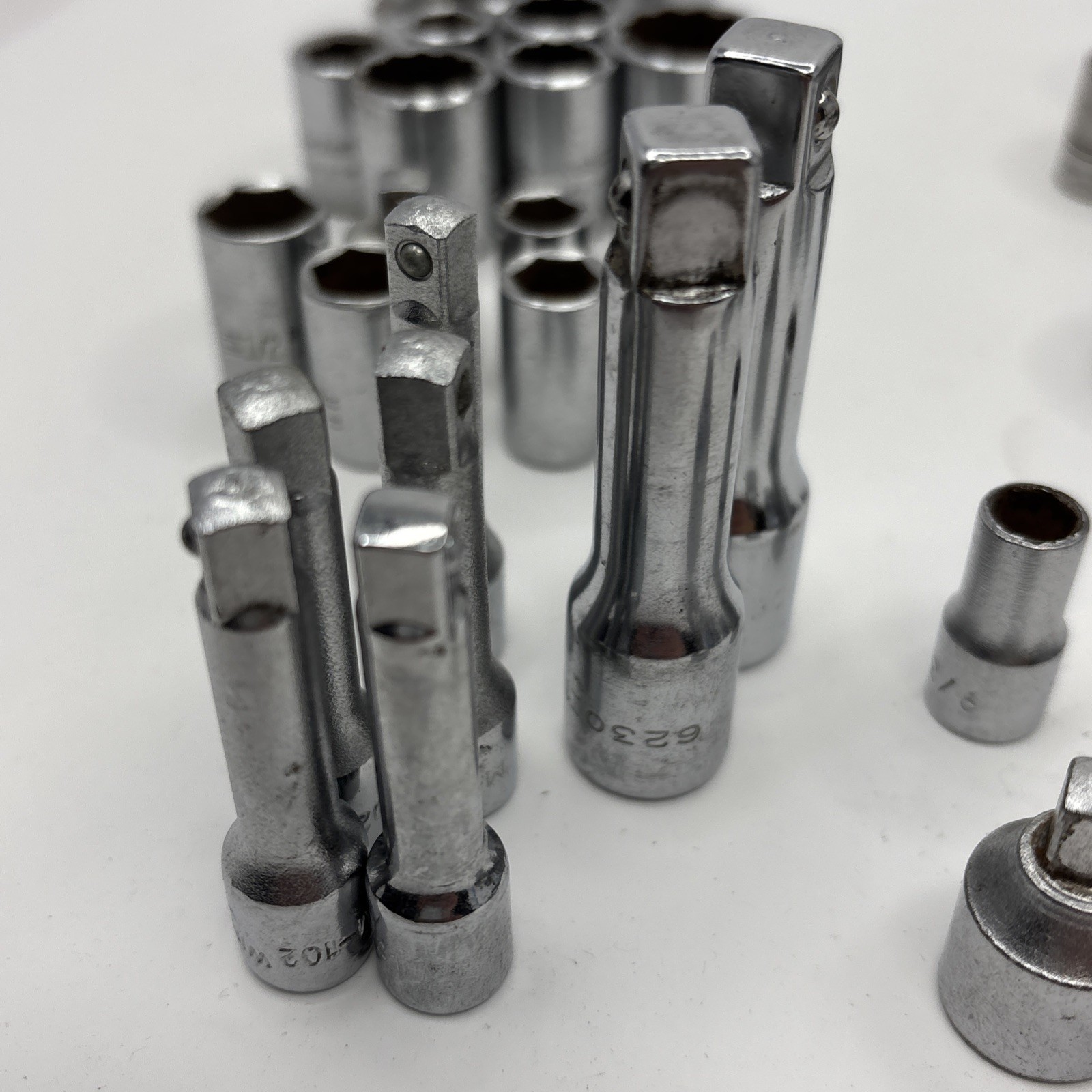 Lot of 100 + USA Assorted Sockets SAE & Metric Mixed Brands Various Drives READ