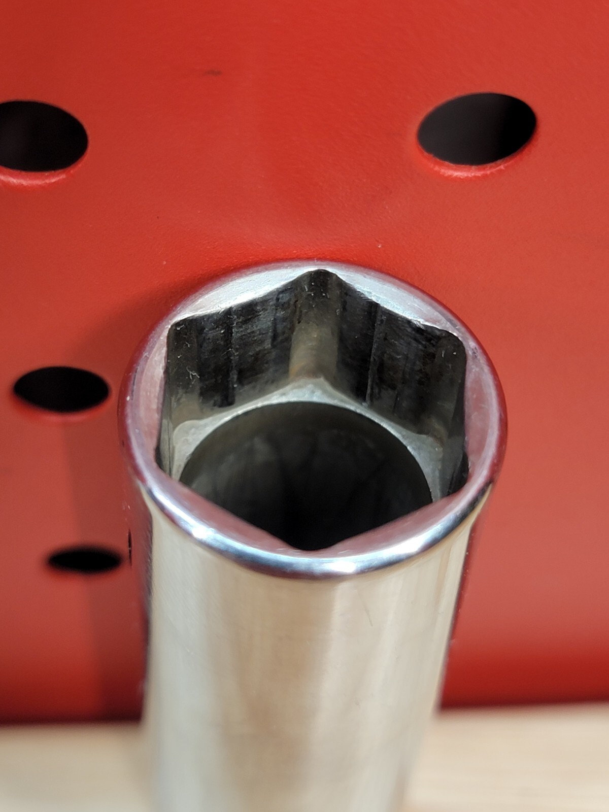 Snap-on Tools SFSM17 3/8″ Drive 17mm Metric 6-Point Deep Chrome Socket
