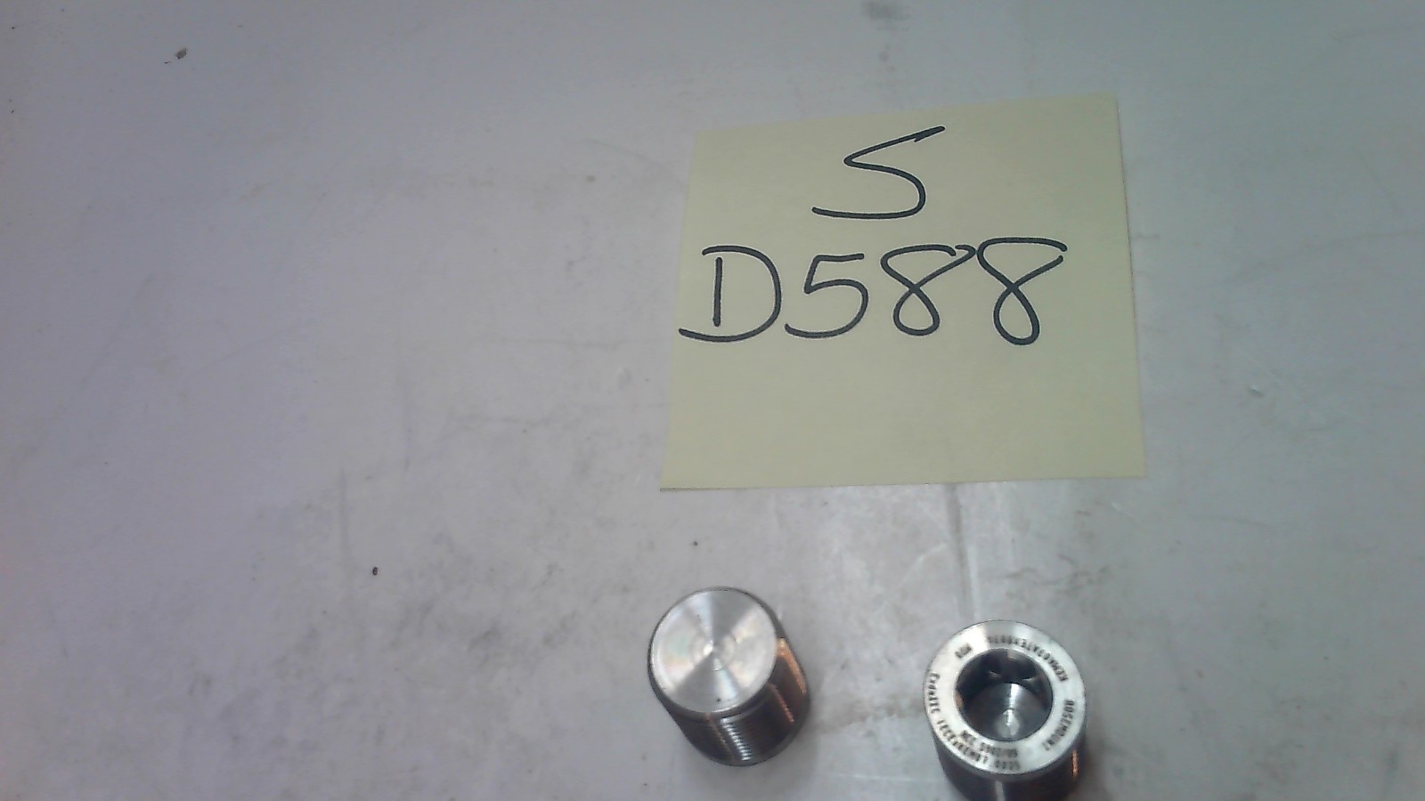 M20 HEX SOCKET SS PLUG ( LOT OF 2)