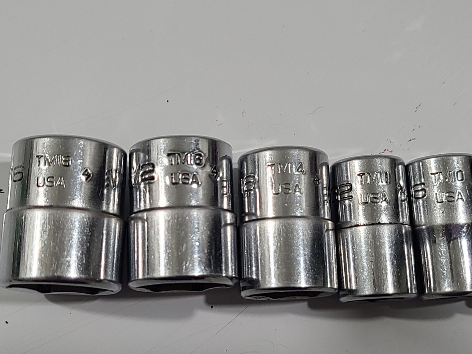 Lot Of 14 SNAP-ON TOOLS 1/4″ DRIVE, Ratchet, Extension,Swivel, SAE Sockets