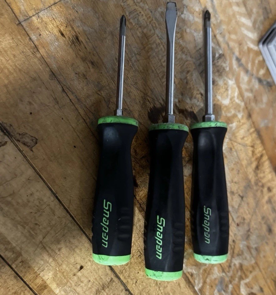 Snap-on SGDX80BG Green Handle Soft Grip Screw Driver Set Of 3