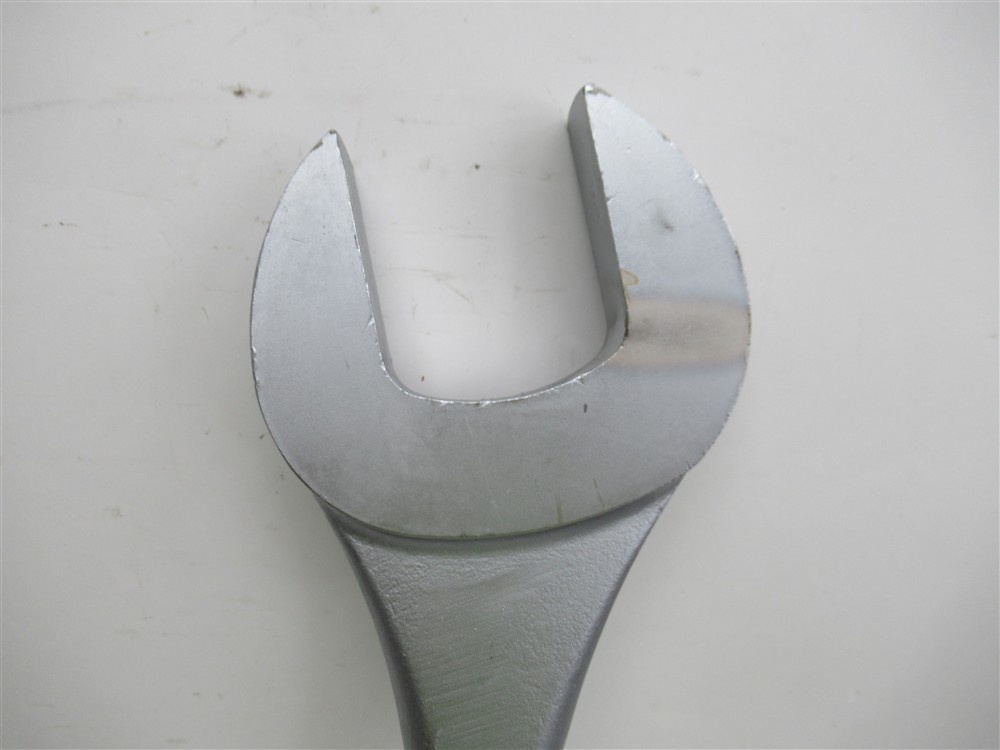 Urrea 1288, 2-3/4″ Combination Wrench, 12 Point, 34″ Long
