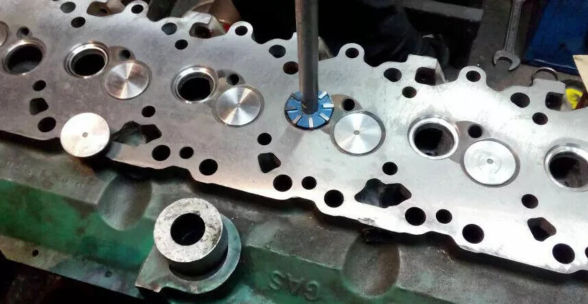 43x VALVE SEAT CUTTER SET CARBIDE TIPPED 27+10+2+2 CHRYSLER, GMC,HEMI HEADS BOXD