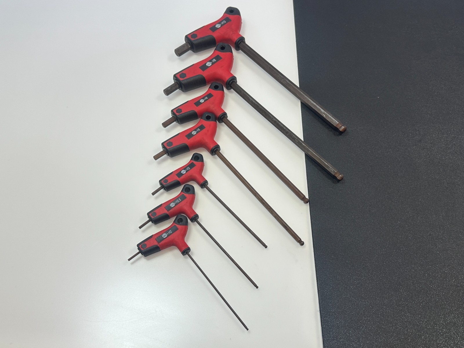MAC Tools 7pc Bi-Material T-Handle Ball-End Hex Key Set Metric 2mm-10mm