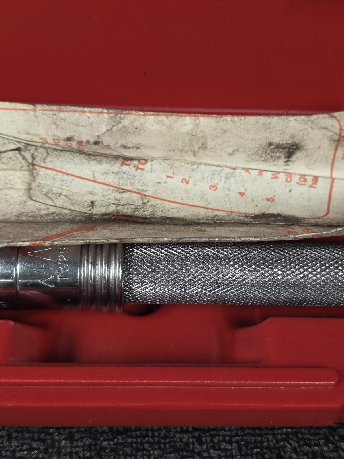 Mac Tools TW250R 3/8″ Drive Click Style Torque Wrench With Case 50-250in. lbs.
