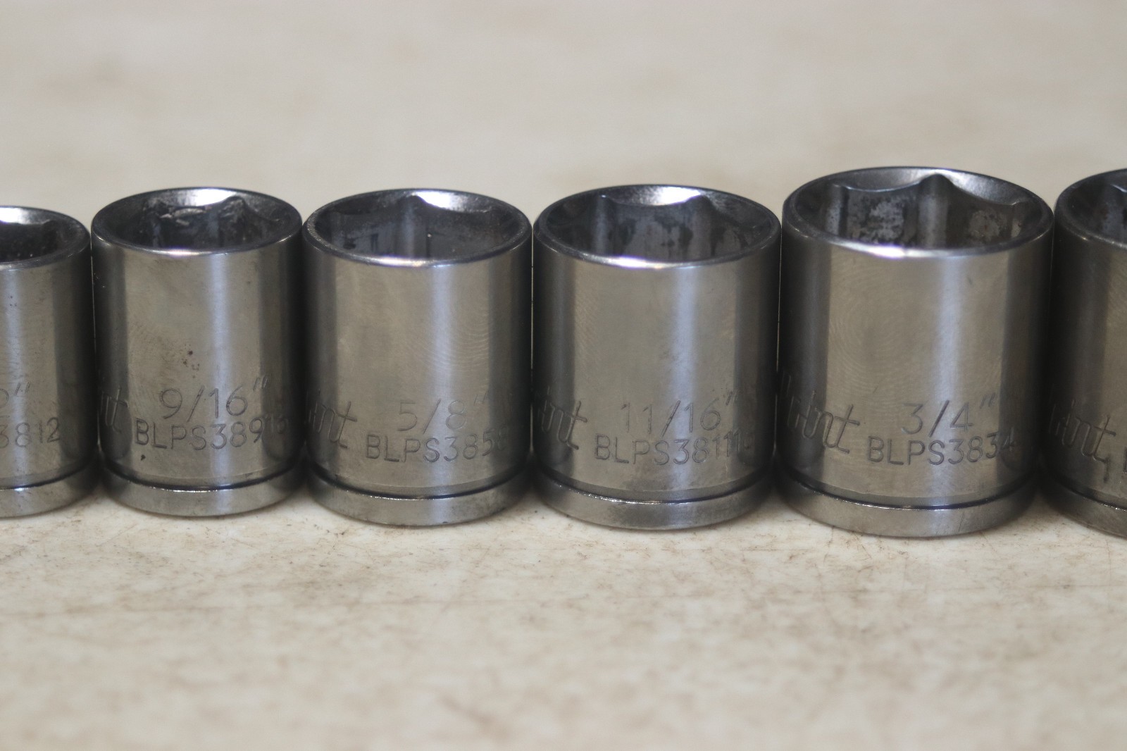 Blue Point BLPS 3/8 Inch Drive 6 Point Socket Set 1/4 To 1 Inch 13 Pieces