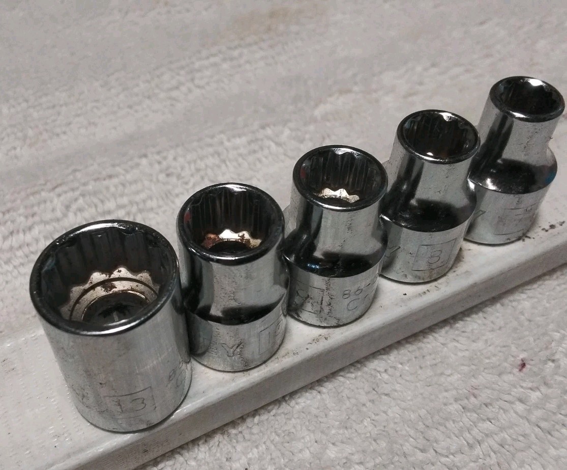 5PC STANLEY 3/8″ DRIVE 12pt 7-8-9-10-13 Mm SOCKET SET