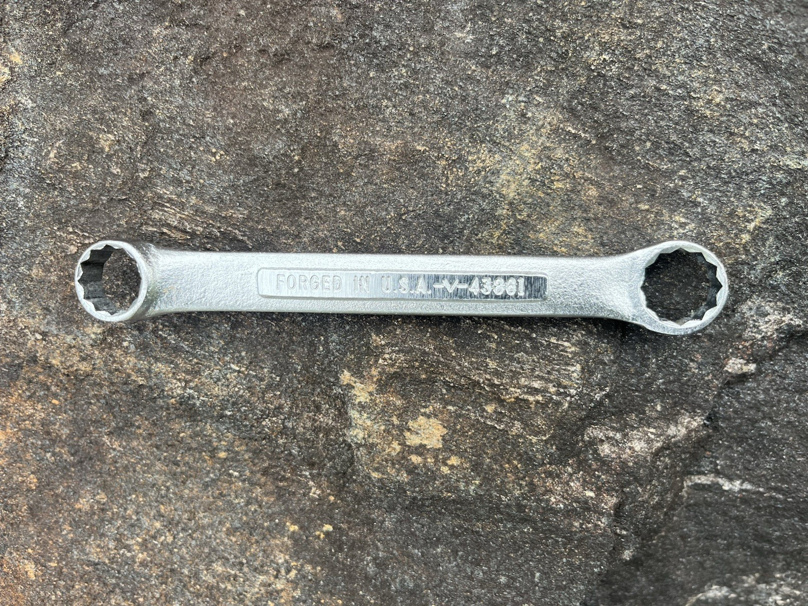 Two Craftsman 5/8″x3/4 & 1/2″x9/16″ Double Box End Wrenchs, 12-pt, Made in USA