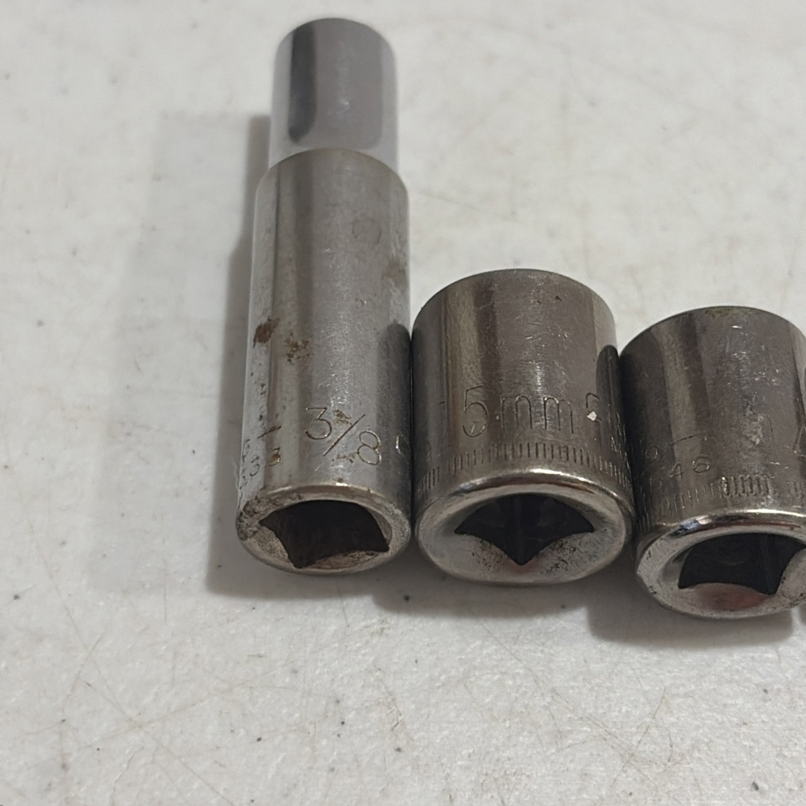 Craftsman Socket Lot 16 SAE & Metric 6 & 12 Point Sizes In Description
