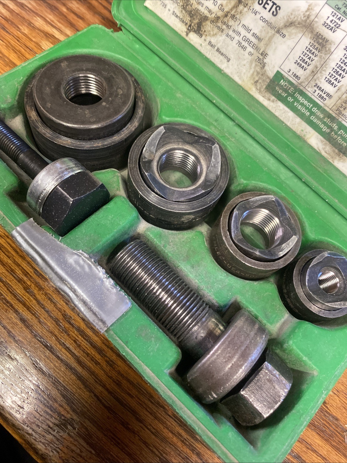 Greenlee Ball Bearing Knock Out Punch Tool Set 735BB