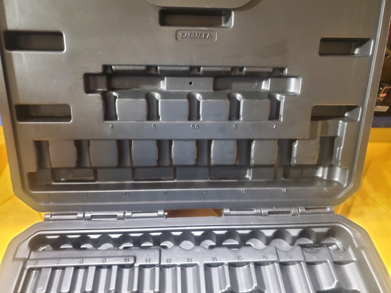 MATCO TOOLS «SILVER EAGLE» SAB65SE, TOOL BOX 65 PIECES 1/4″&3/8″ *EMPTY BOX*