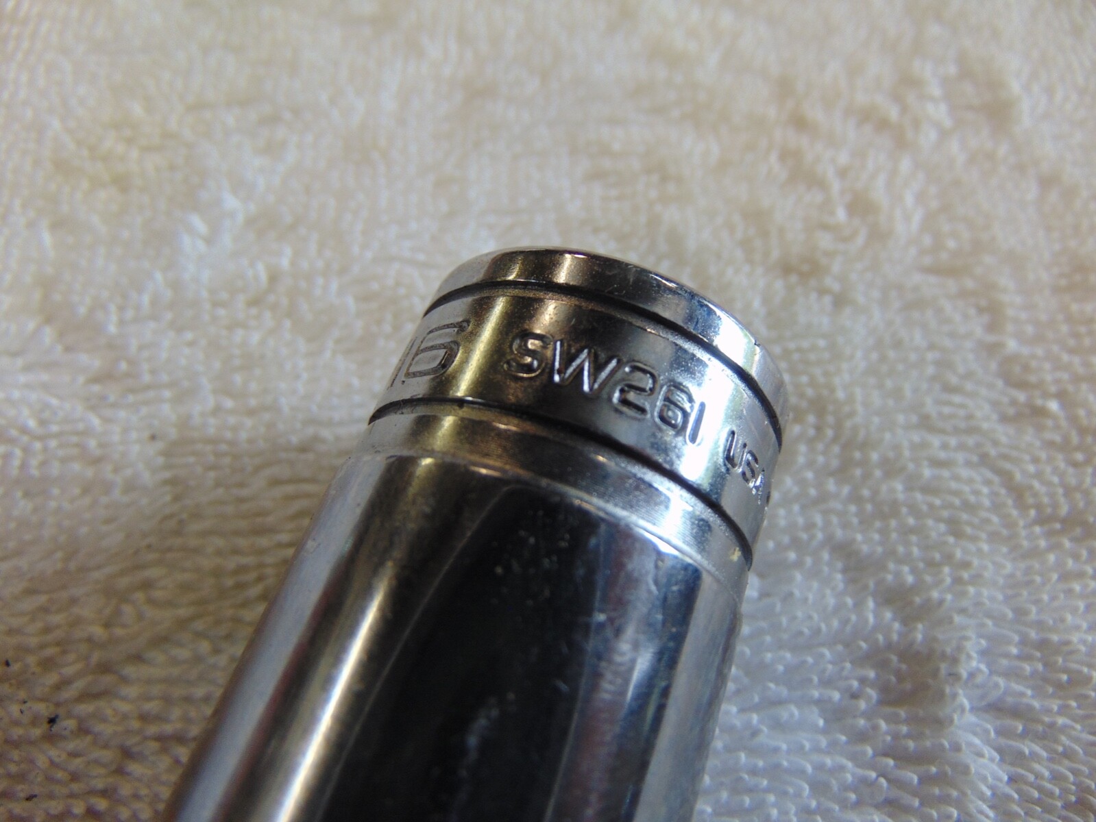 Snap-on 1/2″ Drive SAE 13/16″ Flank Drive 12-Point Shallow Socket SW261 tools