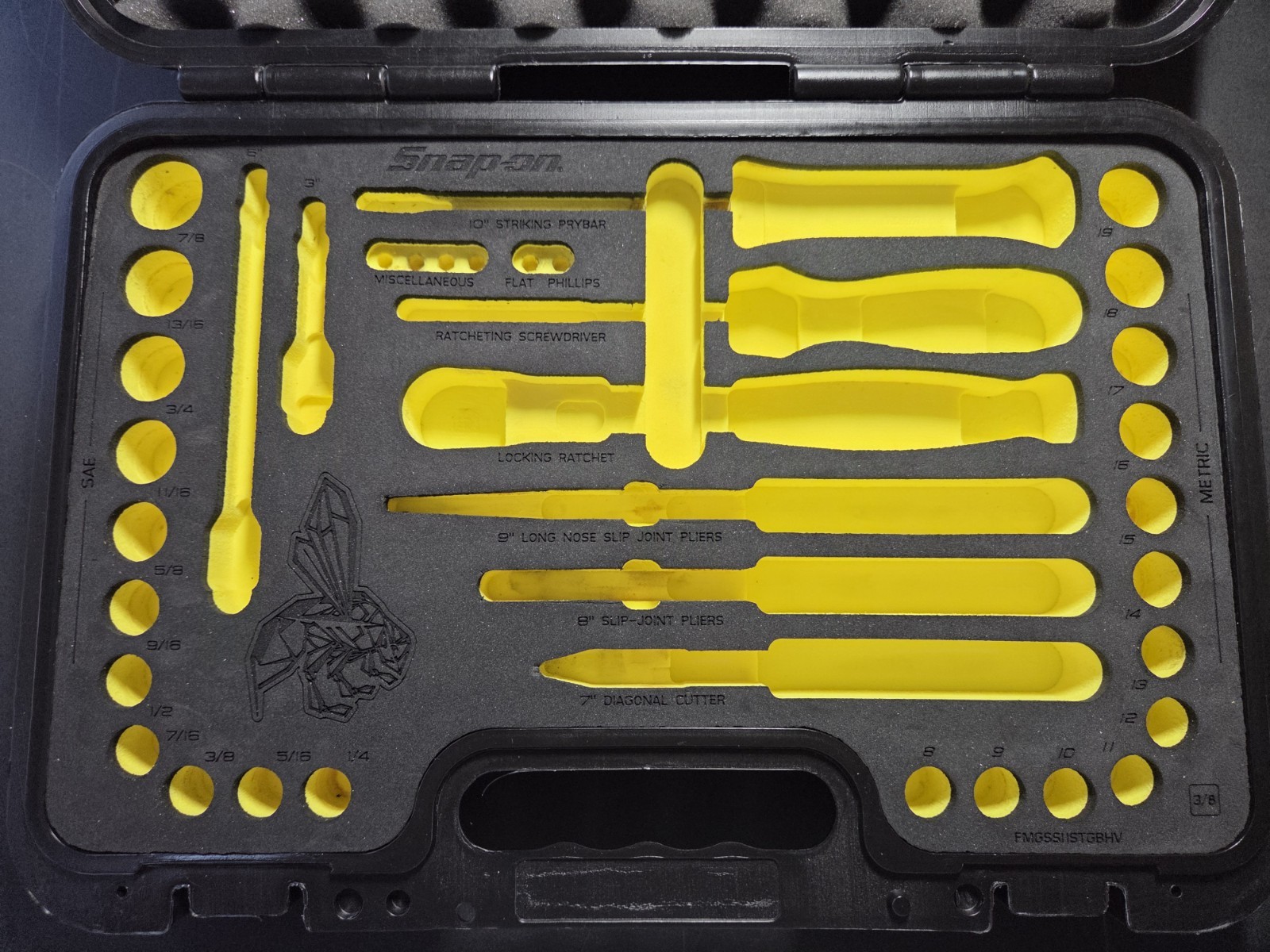 Snap-on Tools USA LIMITED «STINGER» 3/8″ Drive 33-Piece Foam Set 233FSMBSTGFHV