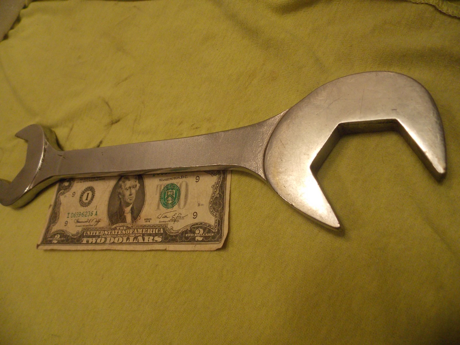 Vanadium 4 Way Open End Angle Wrench AD-24 1-1/2 Inch V-Cut