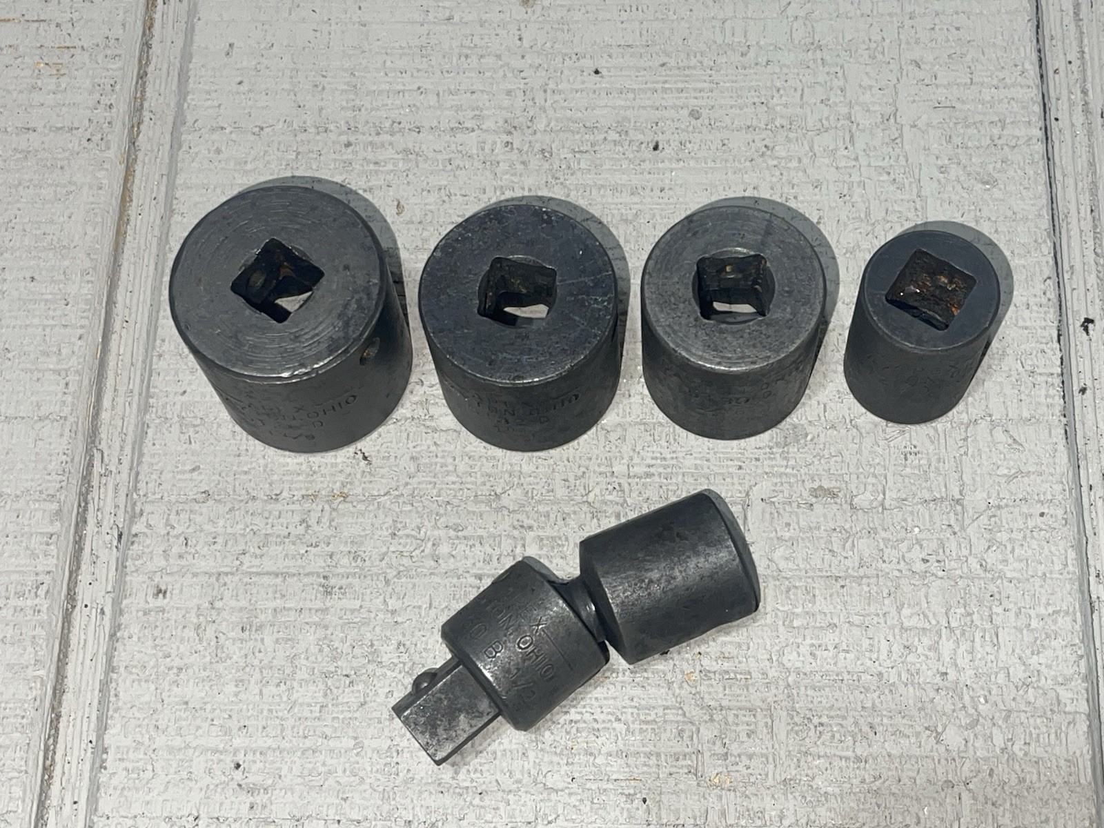 MADE USA – VINTAGE APEX (DAYTON OHIO) LOT OF 4 IMPACT SOCKETS AND SWIVEL ADAPTER