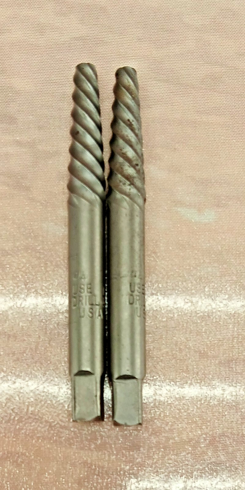 2 x Spiral Flute Screw Extractors #4 HSS USA Bolt Remover