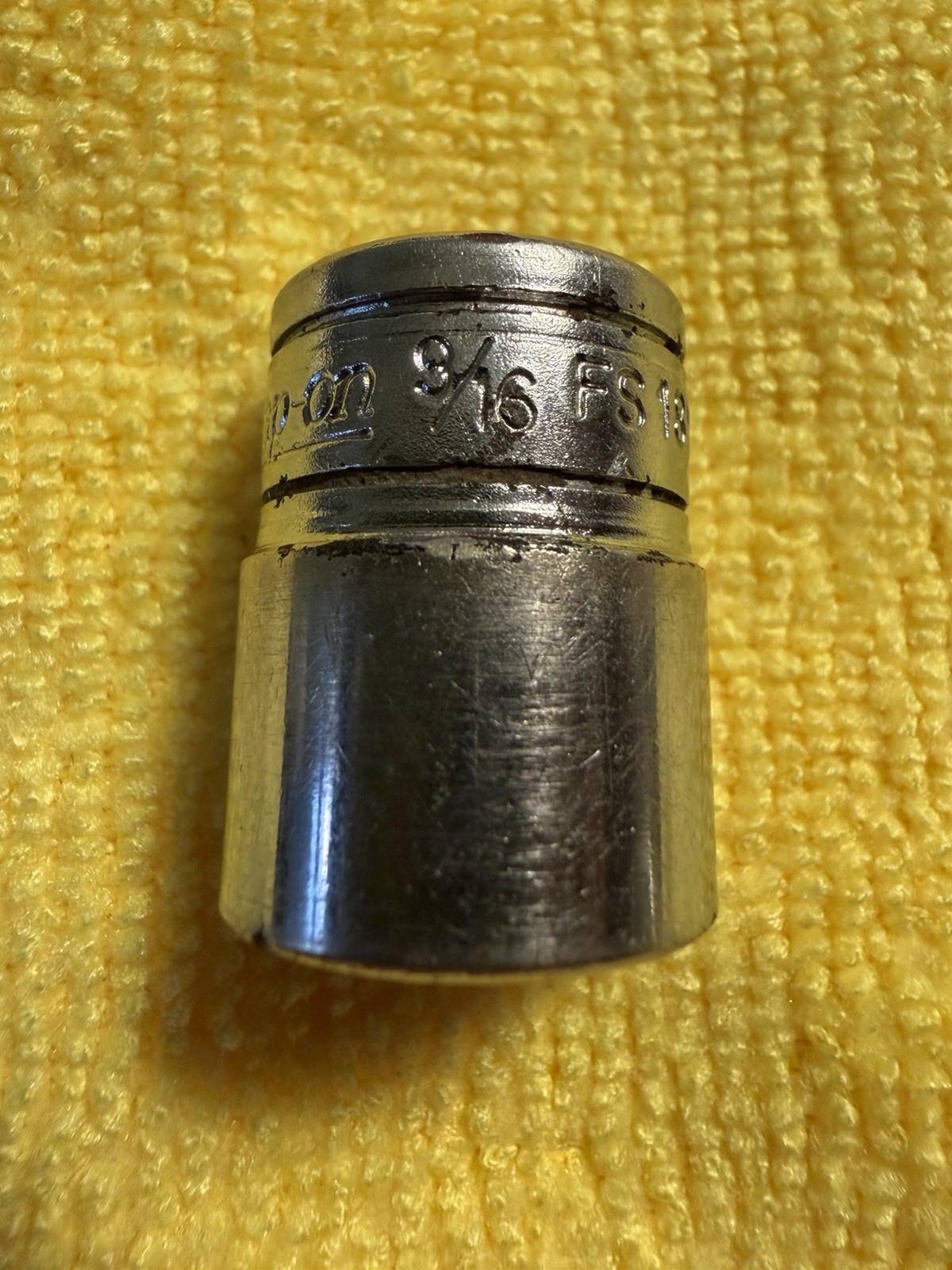 Snap-On 3/8″ Flank Drive 9/16″ 6 Point Shallow Chrome SAE Socket FS181 USA