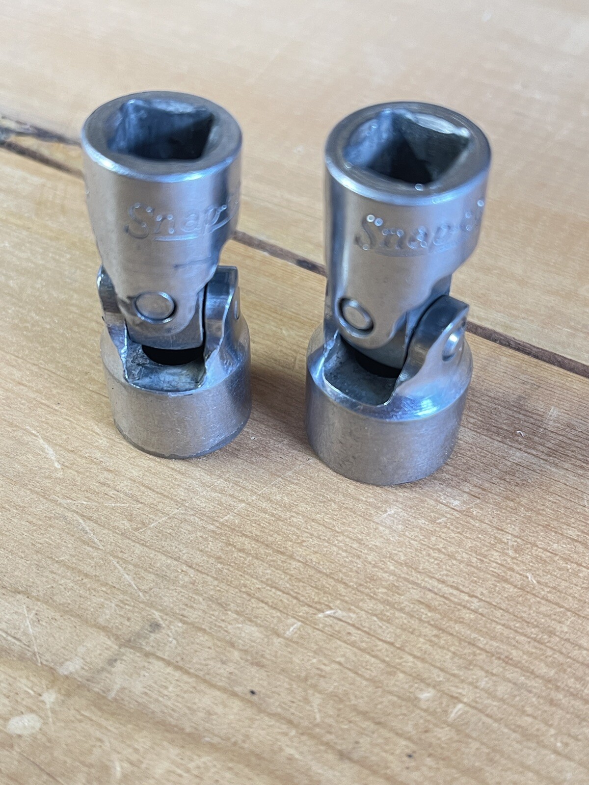 SNAP ON 9/16 FVU 18,- 5/8 FVU20, 3/8 Dr Swivel Socket