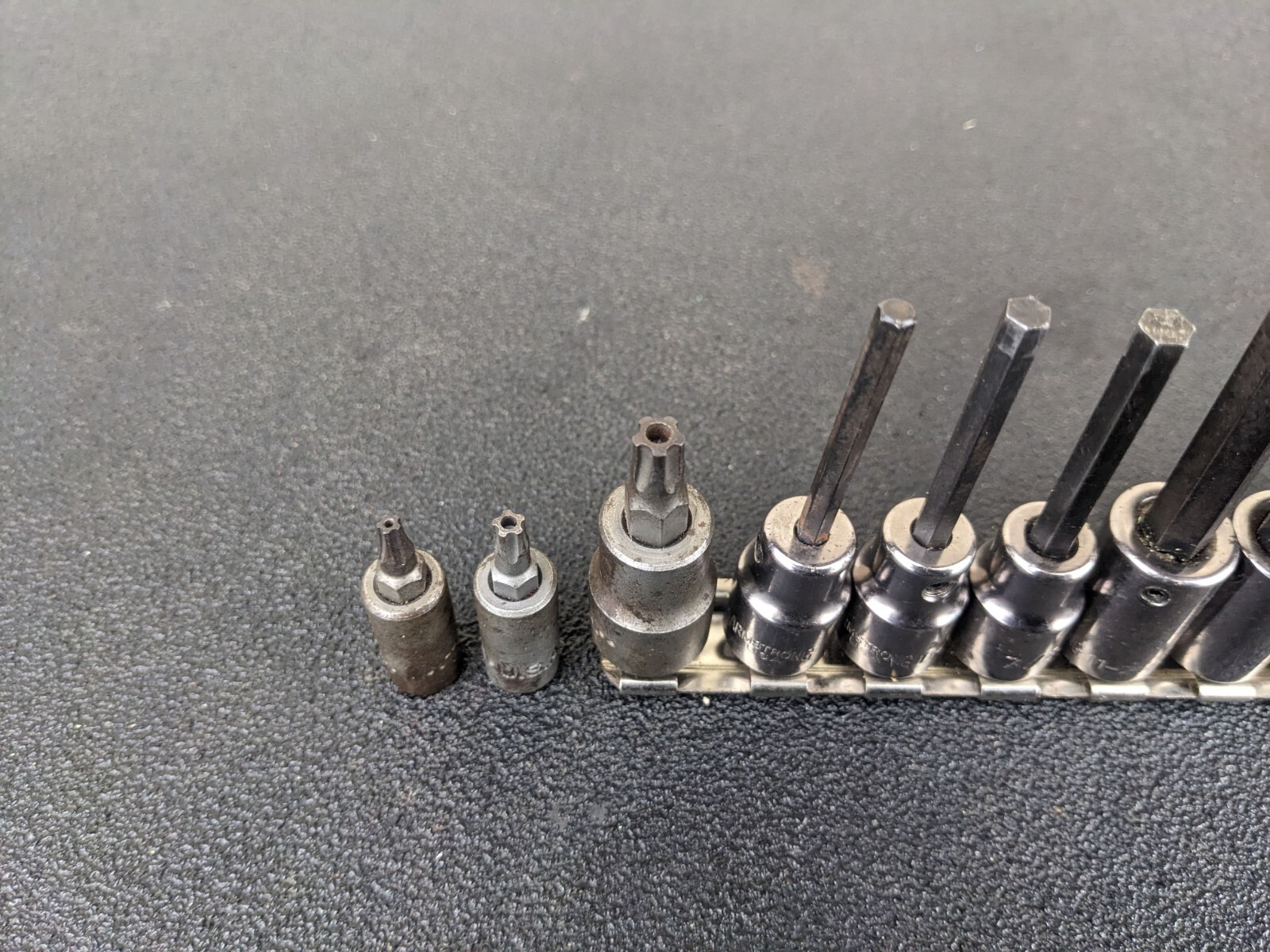 #ax279 Armstrong USA 1/4″ 3/8″ 1/2″ Drive Torx & Hex Drive Socket Set GMTK
