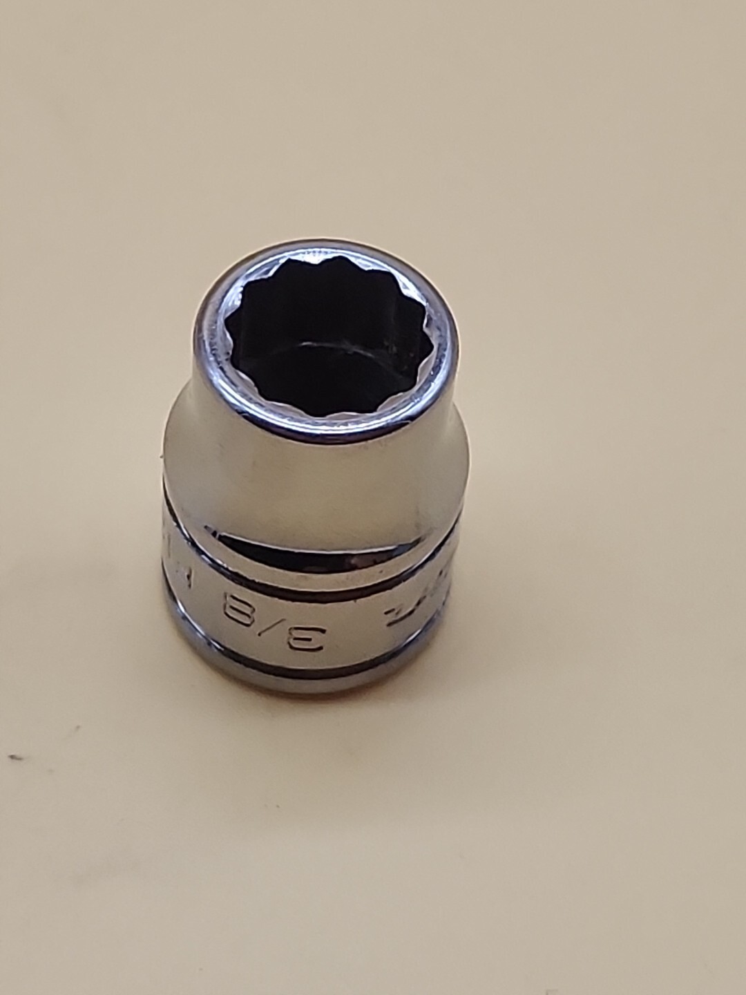 Snap-on Tools F121 3/8″ 12pt 3/8″ Drive Socket USA
