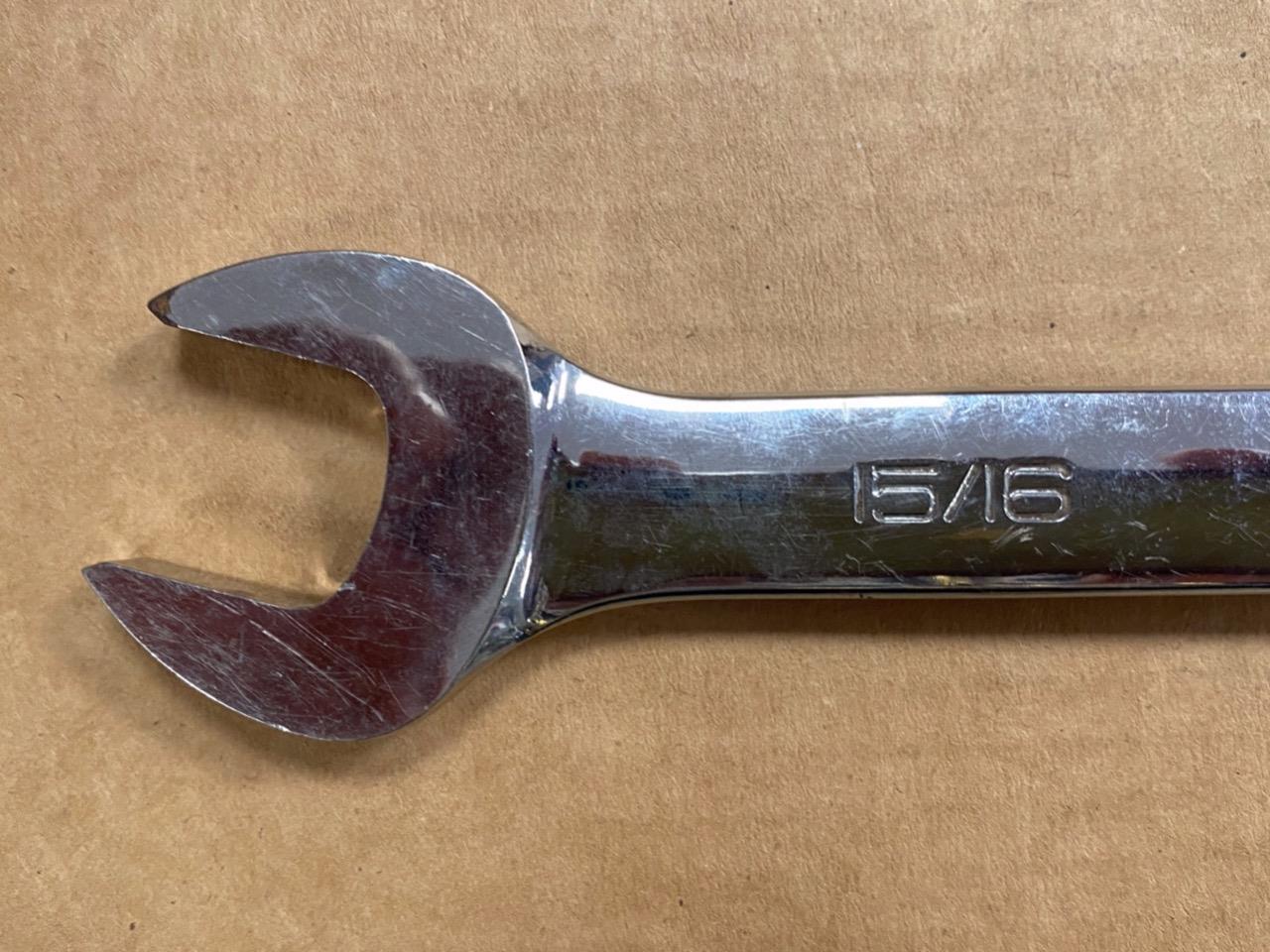 SNAP-ON OEX30B 15/16″ 12PT COMBINATION WRENCH- USED.