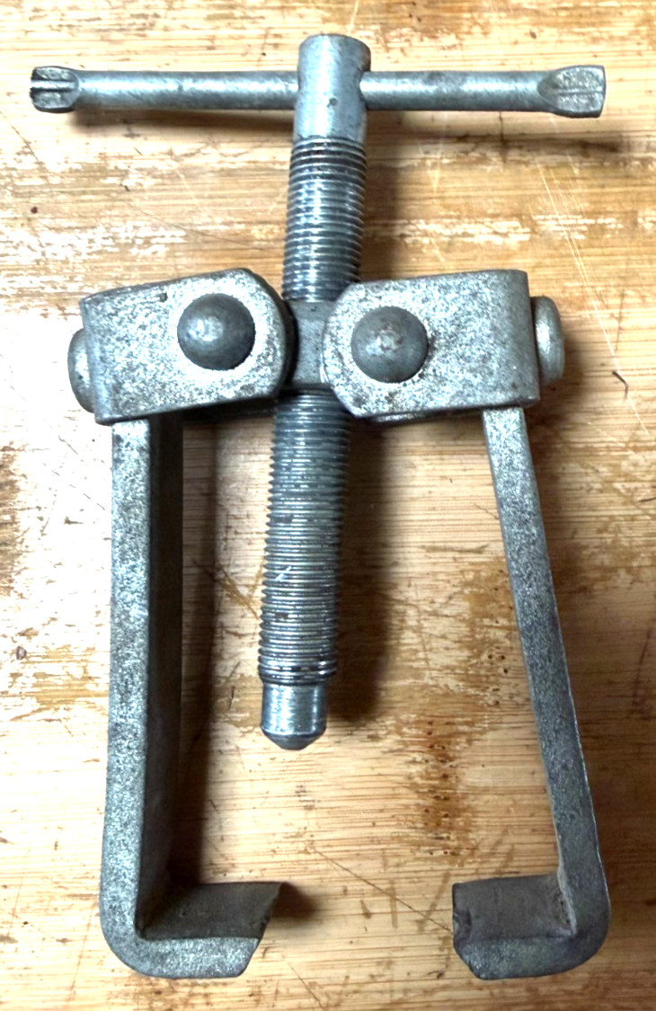 Globemaster Gear Pulley And Wheel Puller No. 61860