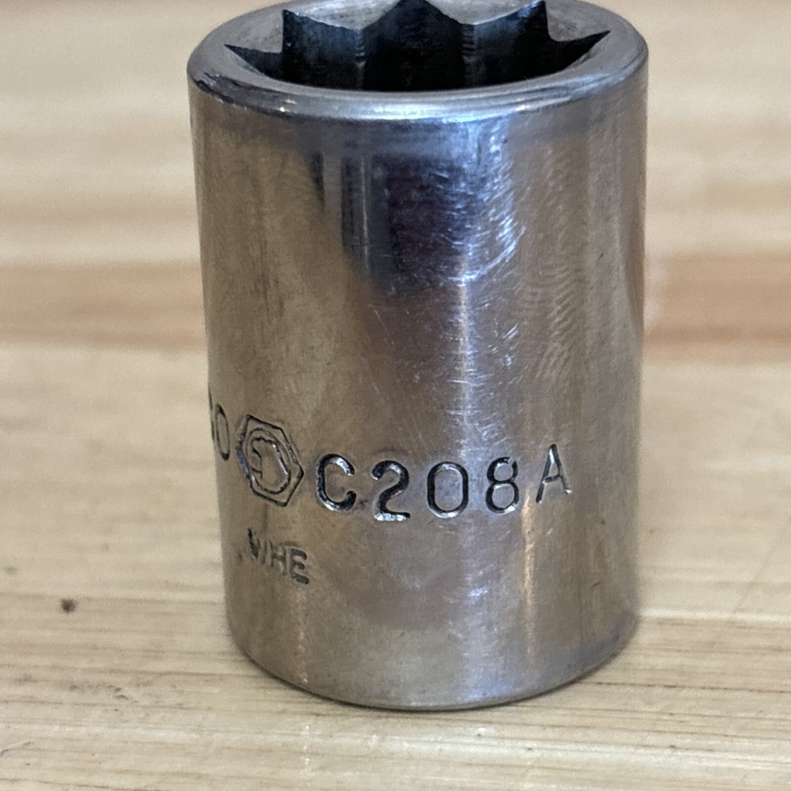 Matco 5/8″ Shallow Socket 1/2″ Drive 8 Point C208A