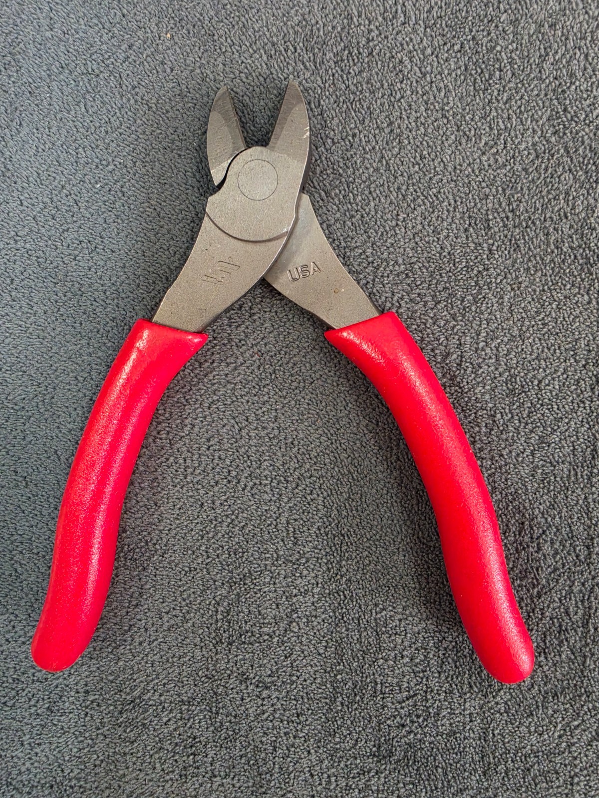 Snap-On 6″ inch Red Vector Edge Diagonal Cutter Pliers 86ACF