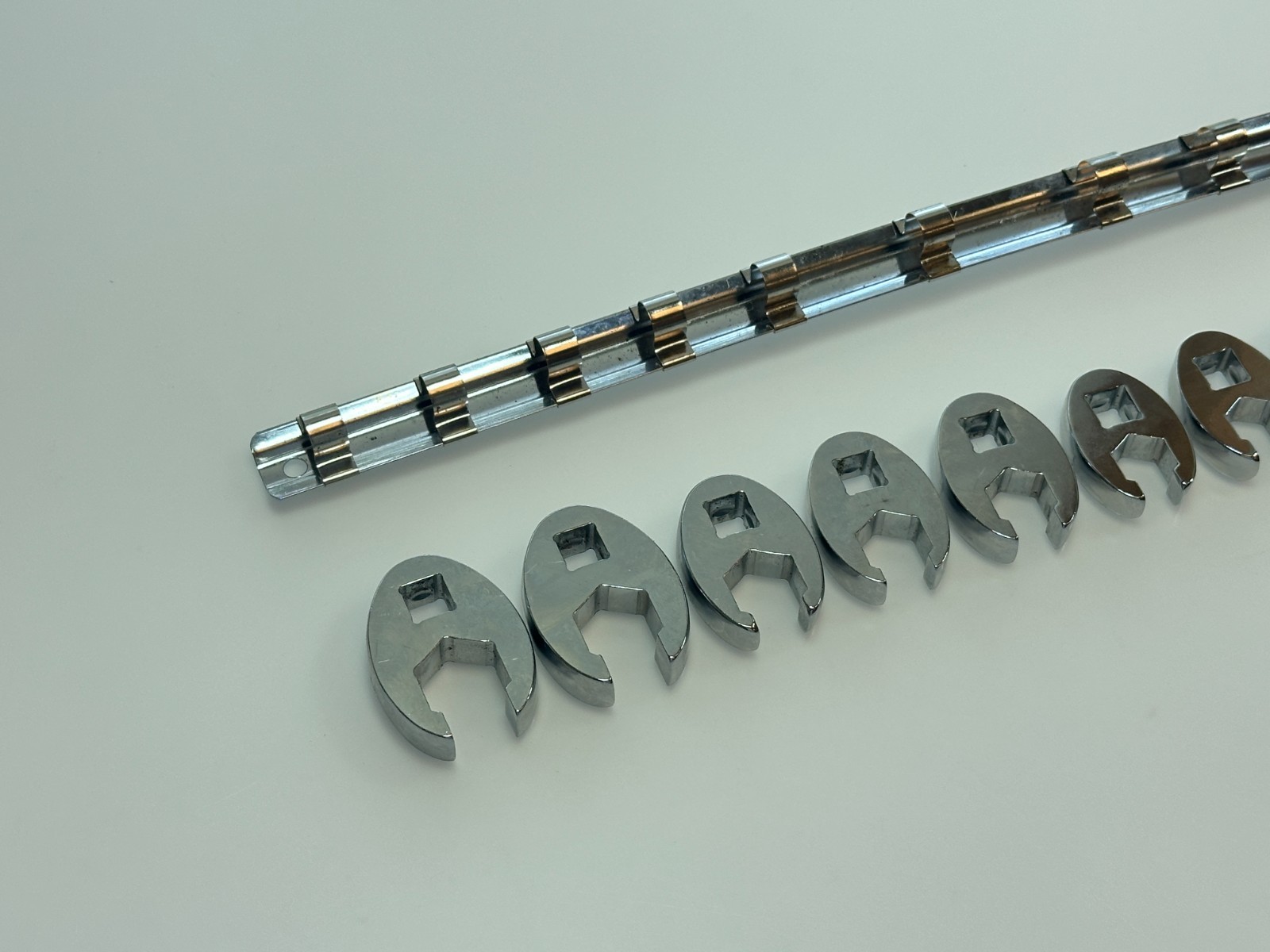 Matco Tools SRBCFNM10C 9pc 3/8» Metric 10-18mm Crowfoot Flare Nut Wrench Set