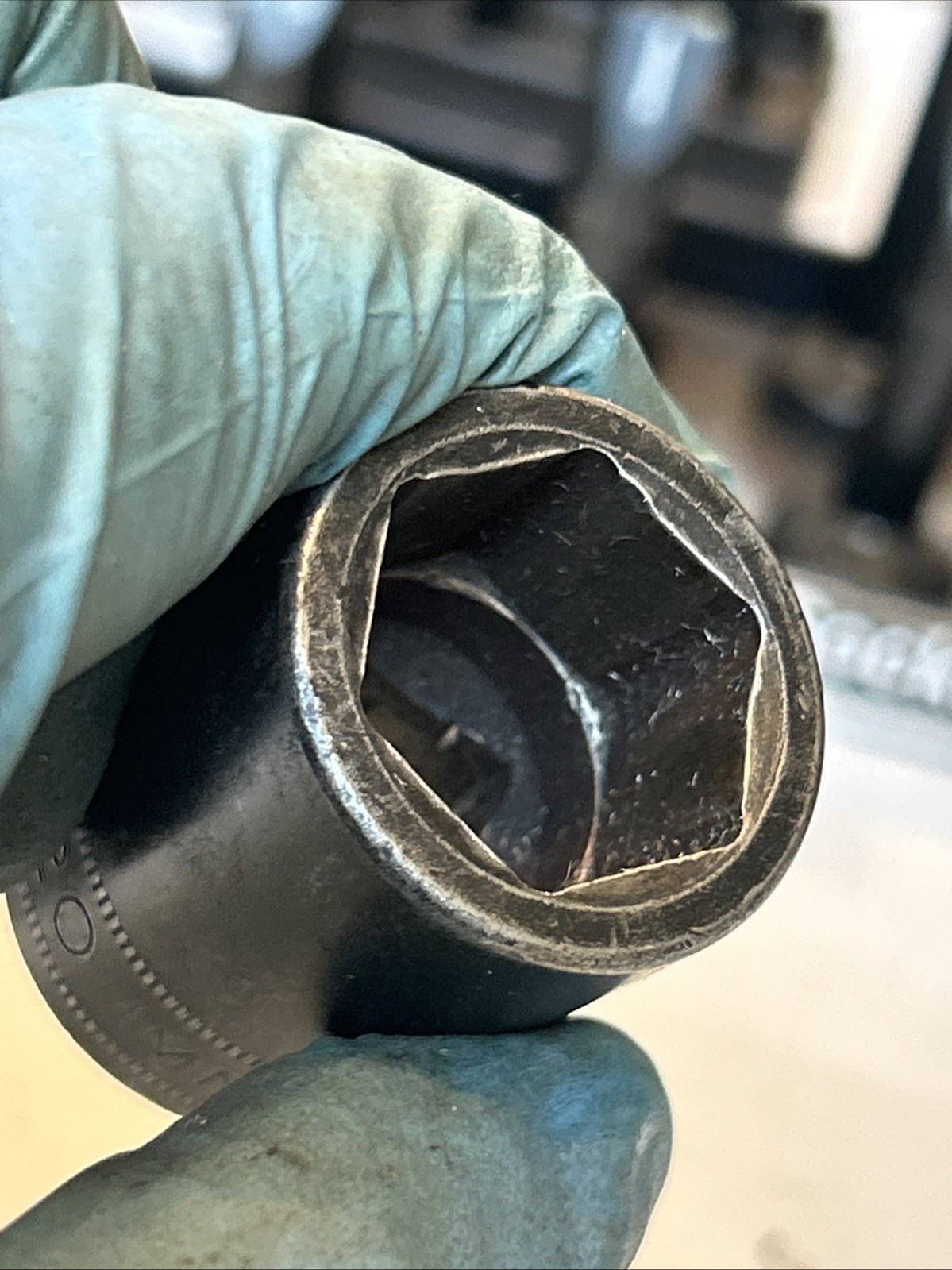 Snap-on Tools IMM200 1/2″ Drive 6-POINT Metric 20mm Shallow Impact Socket