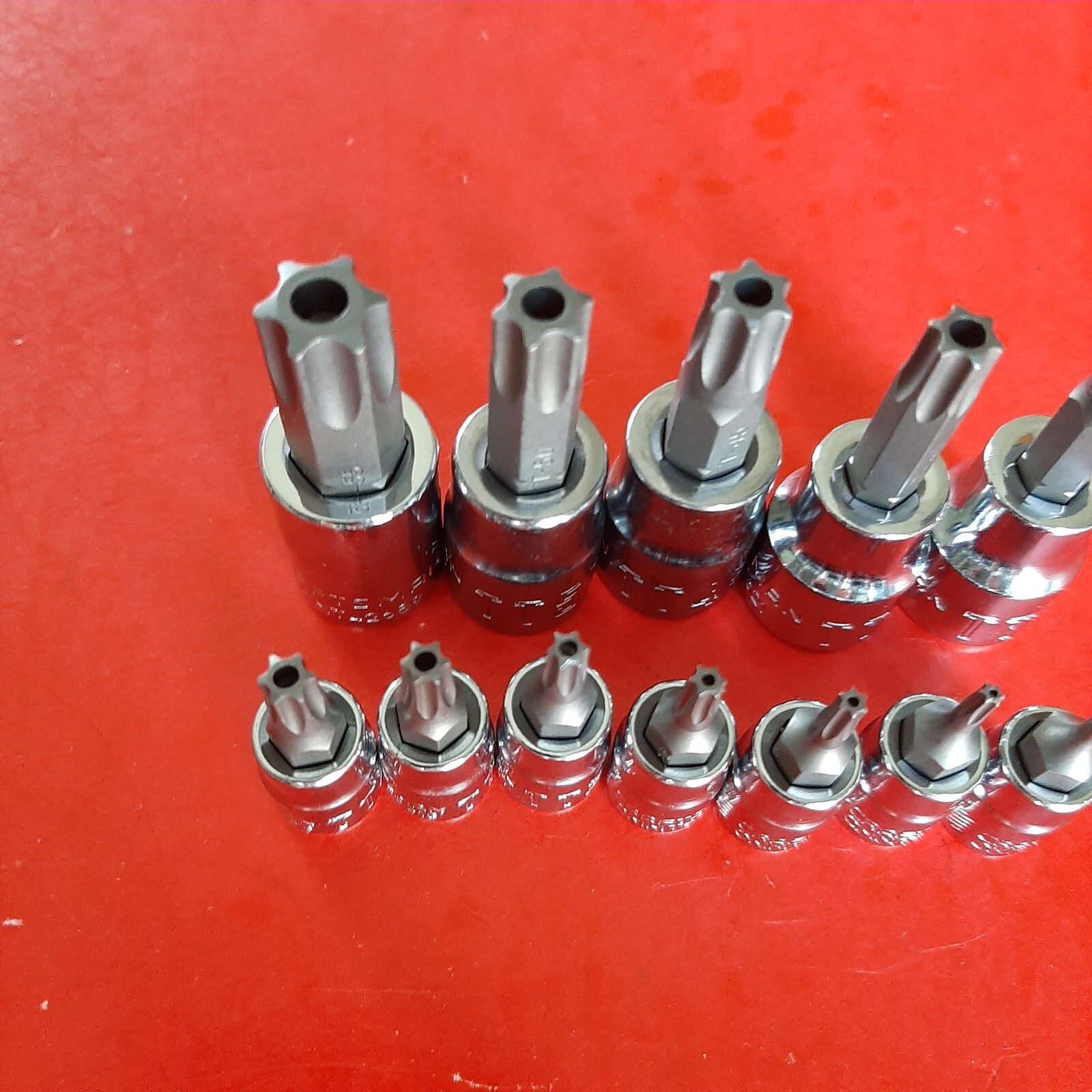 NEW CRAFTSMAN 12 Piece 1/4 & 3/8″ Drive Tamperproof Torx Bit Driver Socket Set