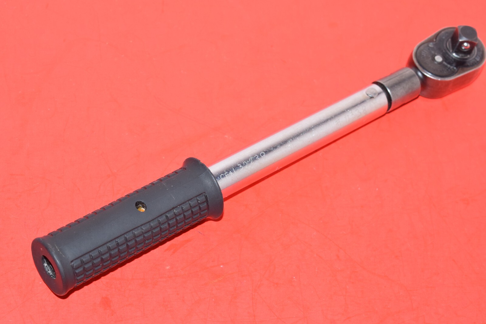 Snap-On 3/8” Drive SAE Interchangeable Head 100 In Lb Preset Torque Wrench