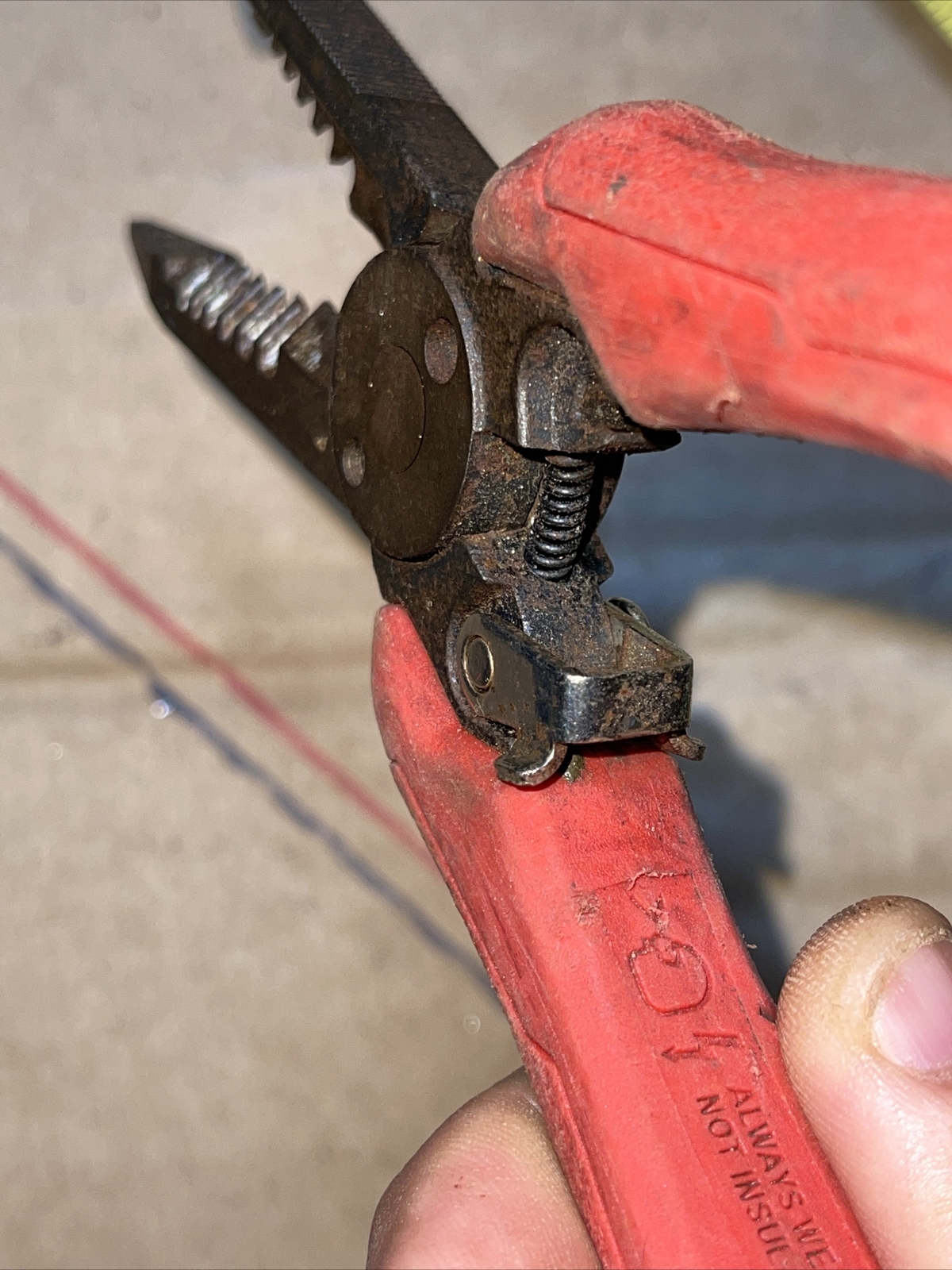 Milwaukee Wire Stripper Cutter Pliers 7 In 1 Combination Crimper Tools 7.75 in