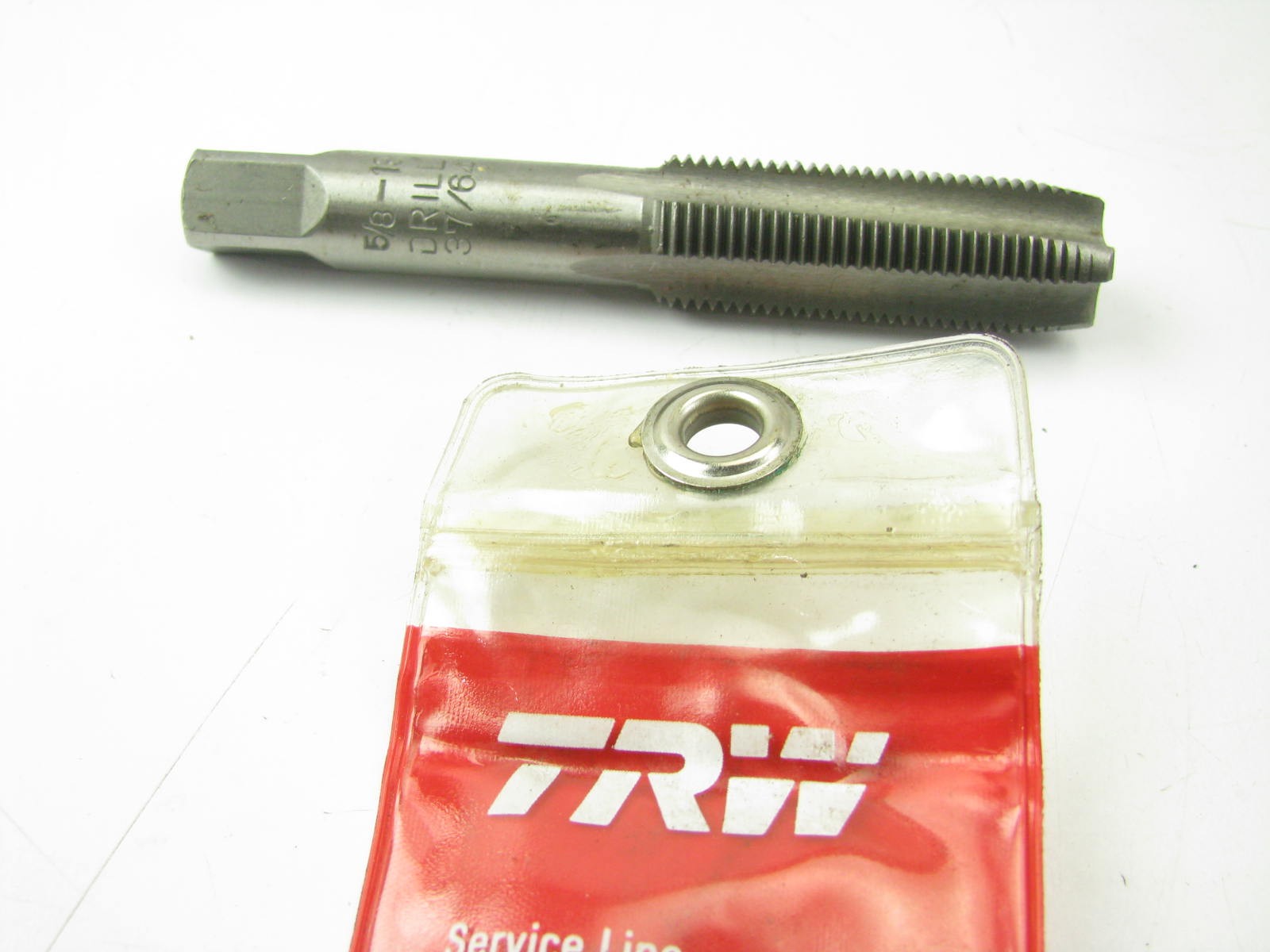 TRW 660513 5/8-18 Thread Tap – Made In Japan, Uses 37/64″ Drill Size