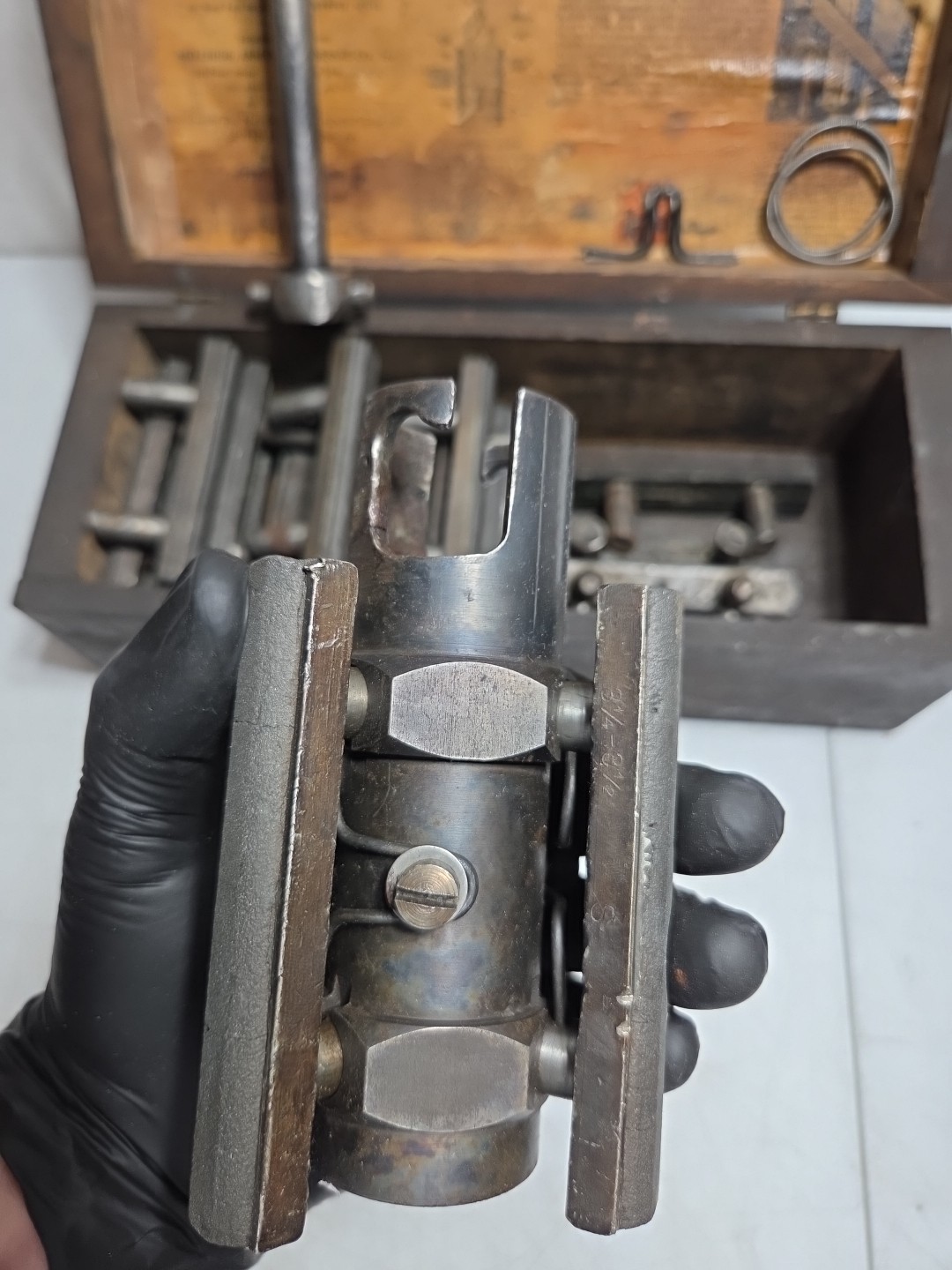 Vtg Hutto Engineering Cylinder Honing Tool Engine Hone Deglazer Tool & 21 Stones
