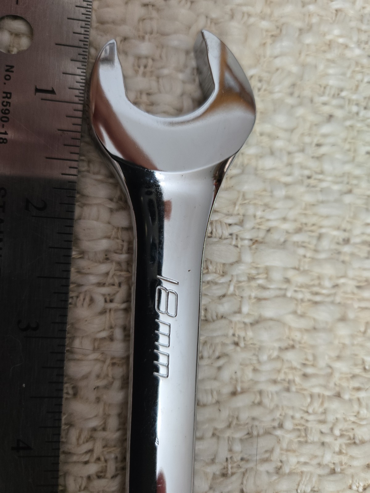 Snap-On Tools USA NEW 18mm Metric Flank Drive PLUS Combination Wrench SOEXM18
