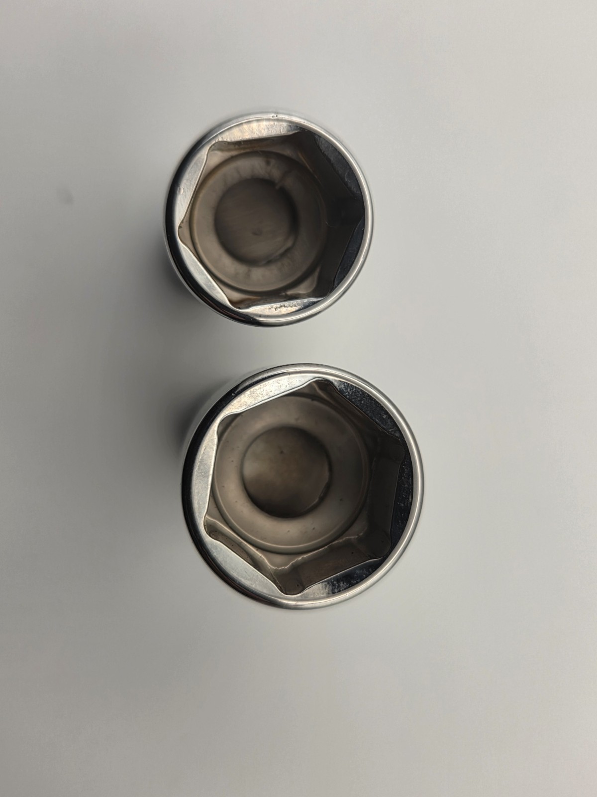 Snap On Tools USA 17mm and 15mm Universal Joint Swivel Socket 3/8″ Drive