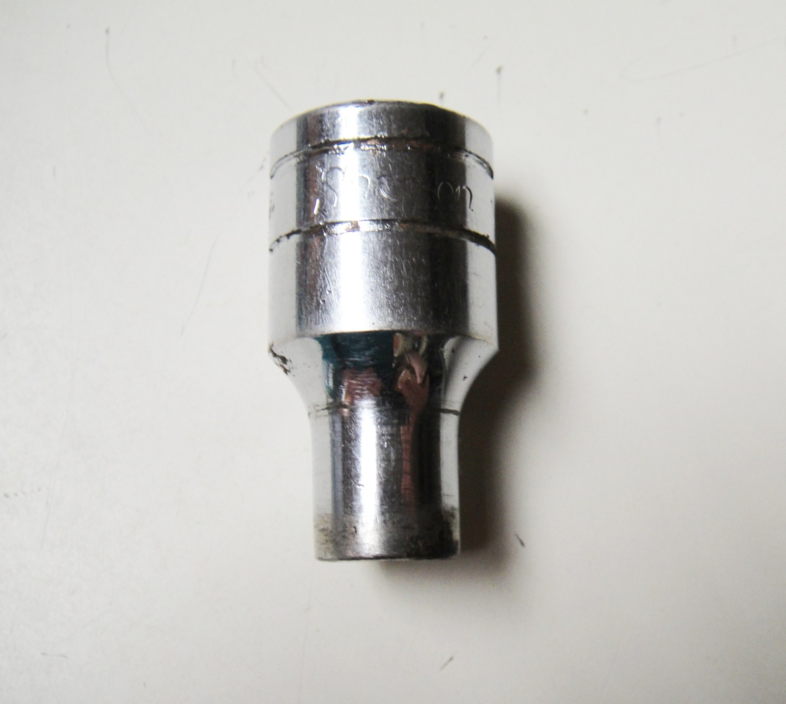 VINTAGE SNAP ON 1/2″ DRIVE SHOCK ABSORBER SOCKET A136