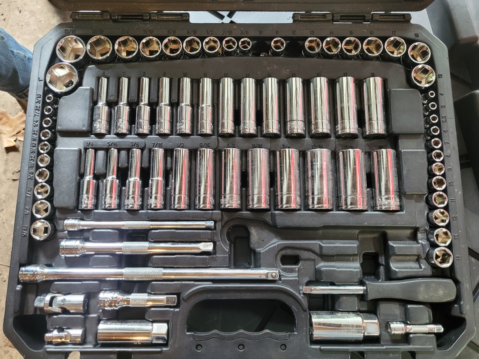 Silver Eagle Socket and Wrench Set with Hard Carrying Case