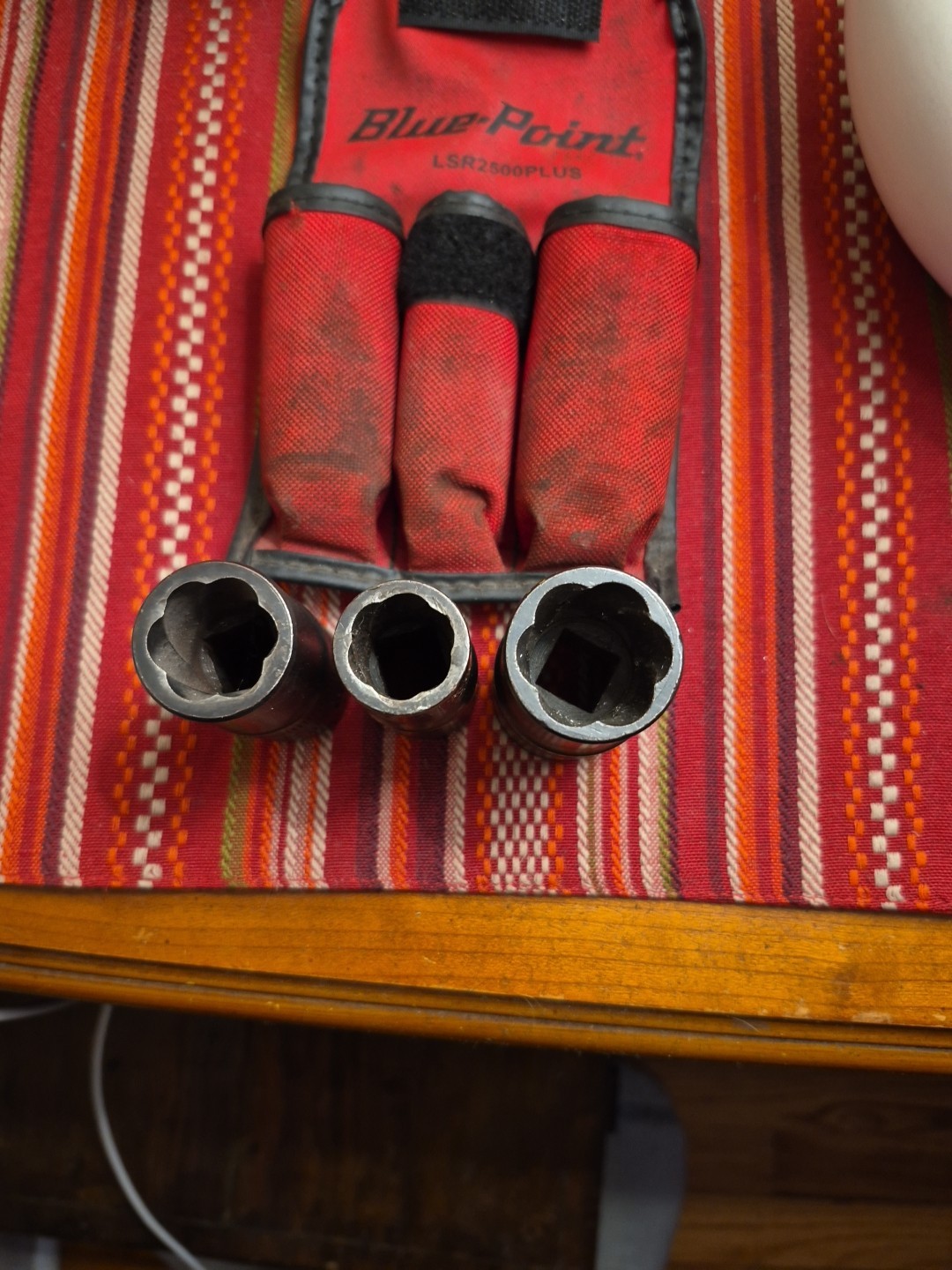 BLUE-POINT 1/2″ DRIVE 3PC LUG/LOCK FLIP TWIST SOCKET SET LSR2500PLUS