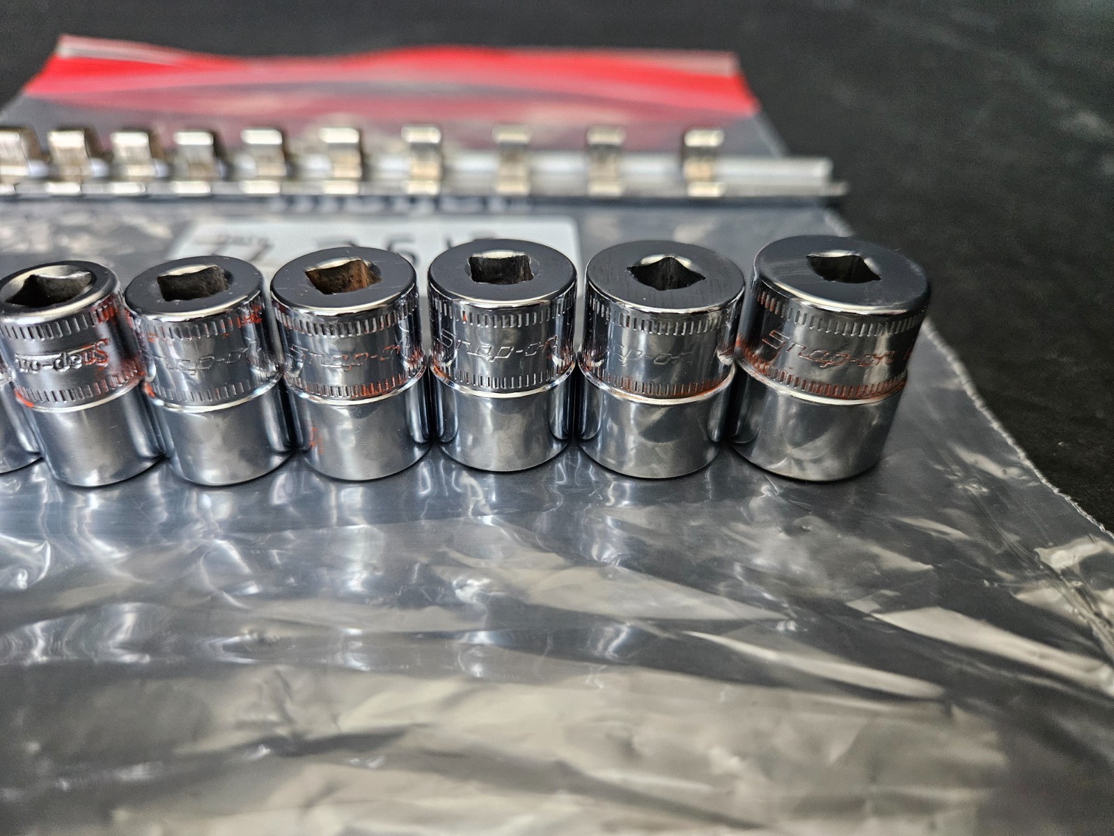SNAP ON 1/4″ DRIVE 10 PC 6 PT METRIC TMM5.5-TMM7, TMM9-TMM15 SHALLOW SOCKET SET