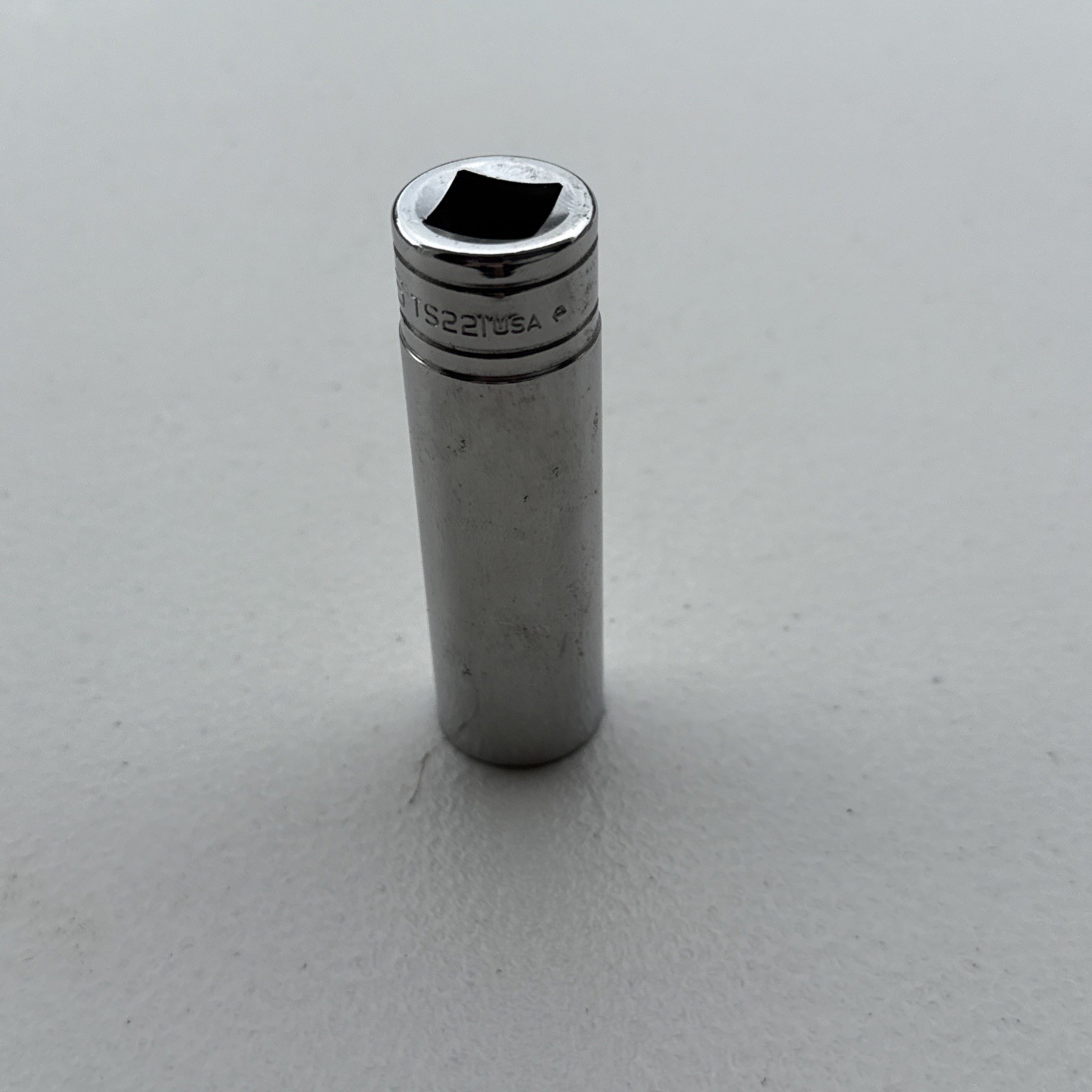 Snap-On 1/2″ Drive 6-Point SAE 11/16″ Deep Socket TS221