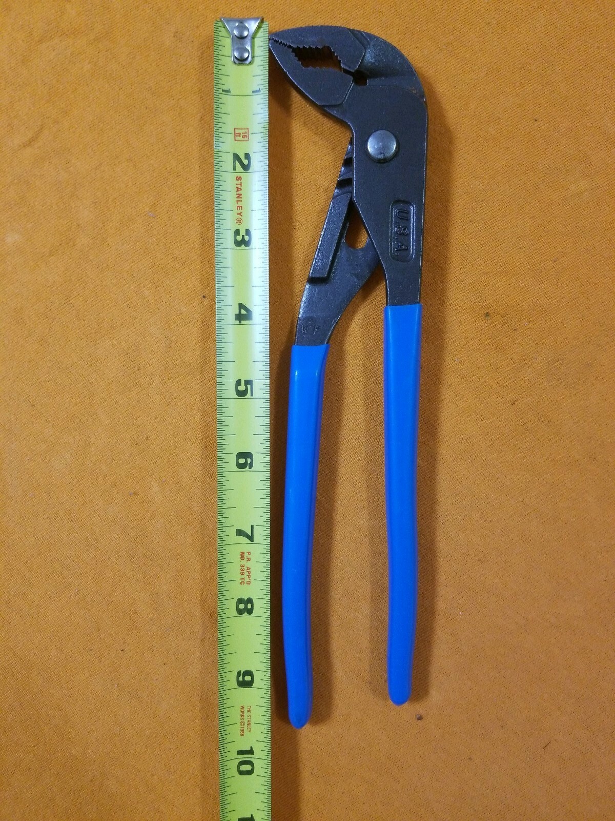 1 SET OF 4 CHANNELLOCK PLIERS, SP RING- GROOVE – LINEMAN -GRIPLOCK TONGUE PLIERS