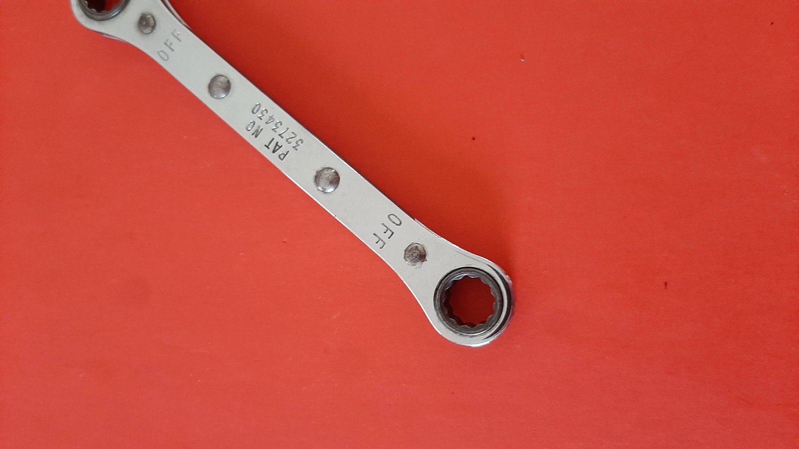 Snap-on Tools USA 3/8 x 7/16″ Double Box Ratcheting Wrench R1214A Owner Mark