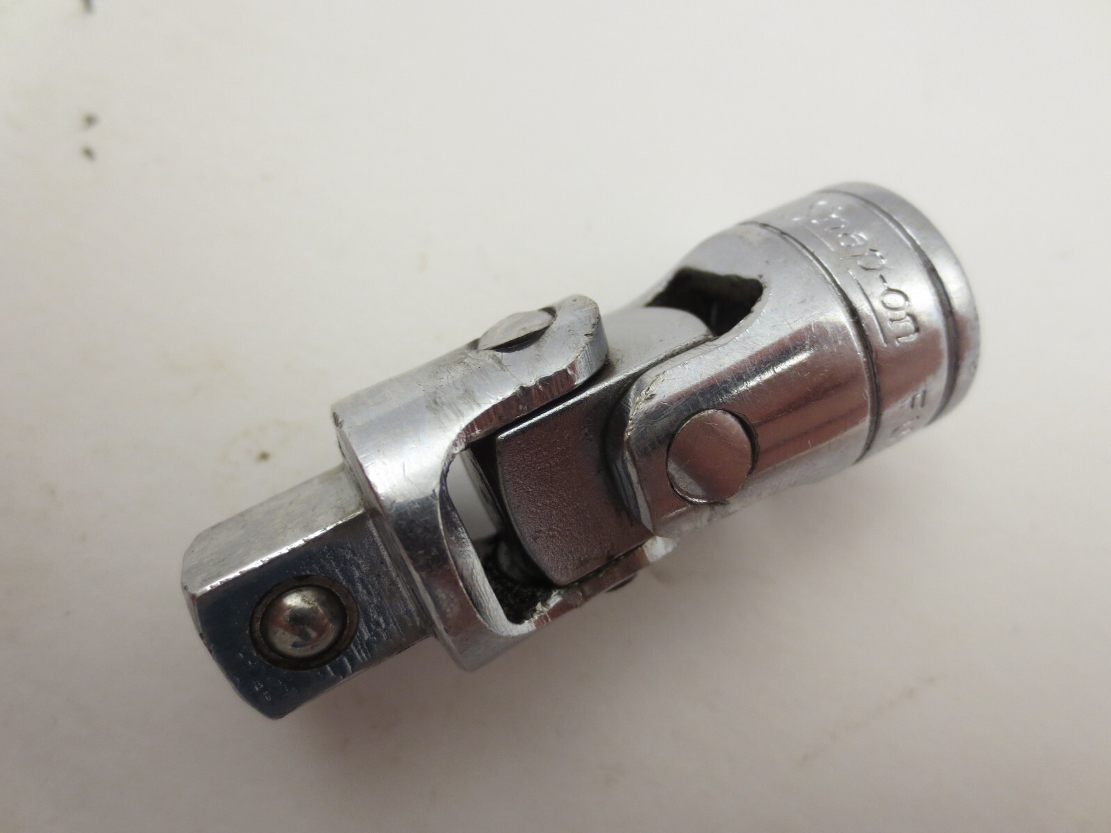 SNAP ON TOOLS SWIVEL / FLEX SOCKET ADAPTER — 3/8″ DRIVE — CHROME — FU8A